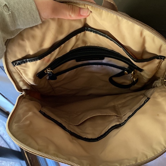 Michael Kors backpack - Picture 3 of 3